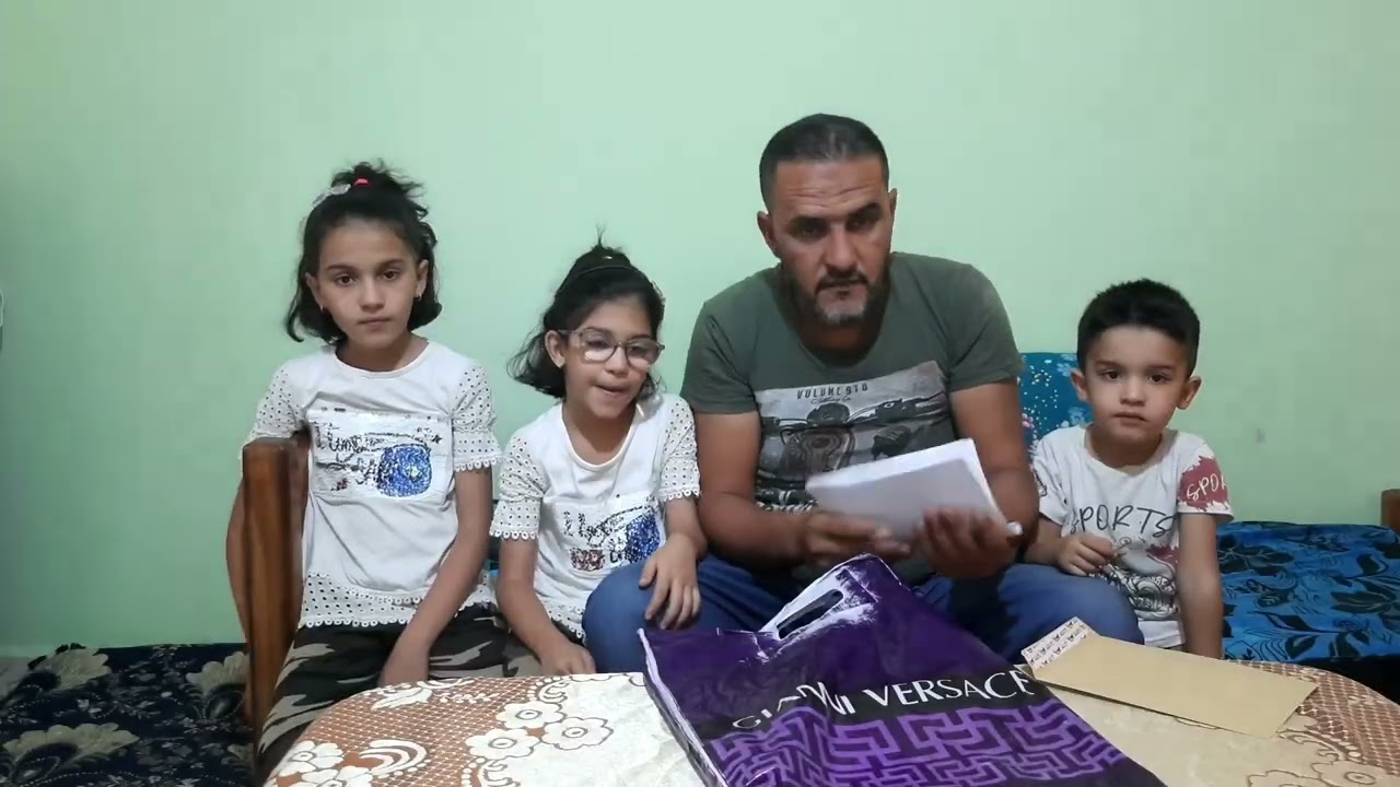 عين ولمان                                            طارق فليليسة يعيش بسكين داخل جسمه منذ 20 سنة .
