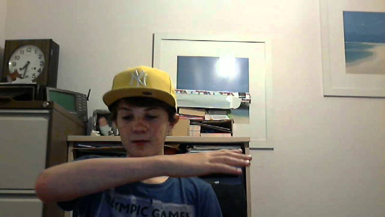 SnapBackTrickSnap - Beginner Hat Tricks.