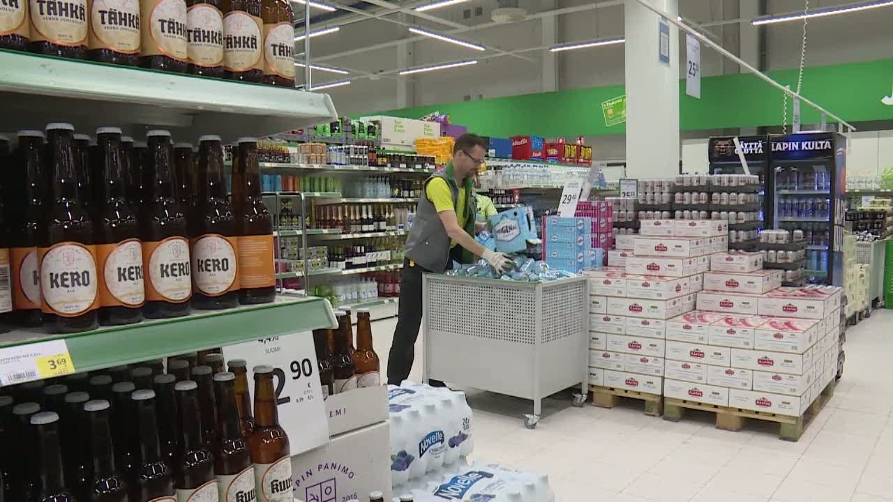 Starköl och alkoläsk i vanliga butiker i Finland - Nyheterna (TV4)