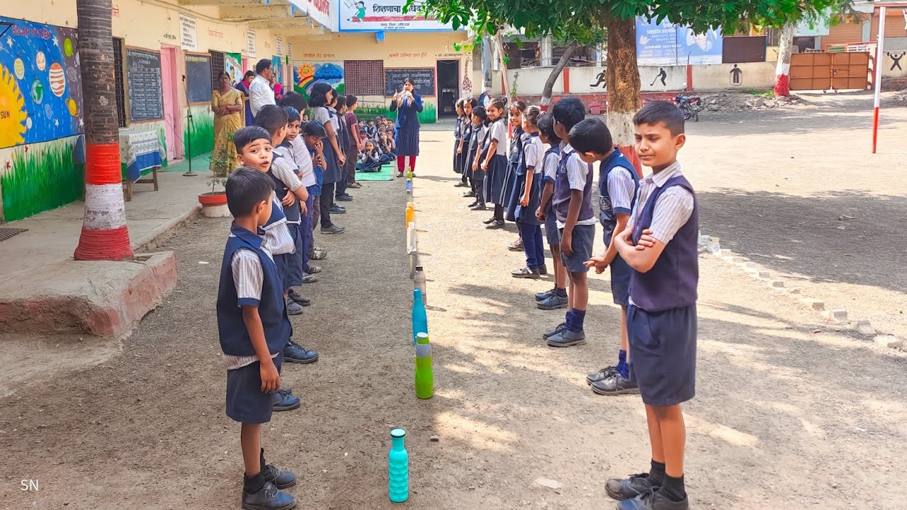 Head, Shoulders, Knees & Toes Fun Activity😁  आनंददायी शनिवार😀 Fun Game👬 #fun #games #youtube #school