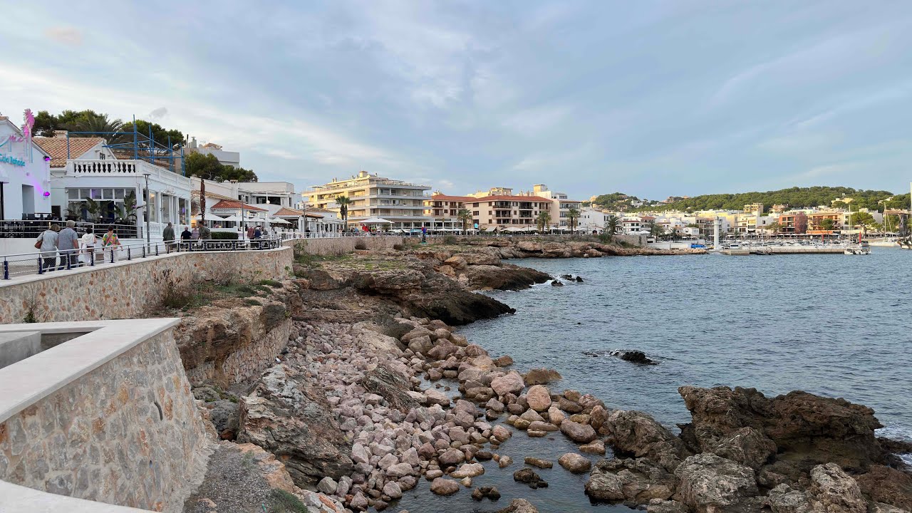 Cala Ratjada im September 2023, Start an der Son Moll und dann zum Hafen über die neue Promenade