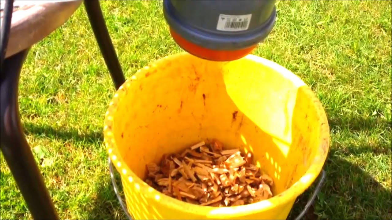 selfmade woodchip auger - Eigenbau Hackschnitzelschnecke, DriZzleR Gasifier