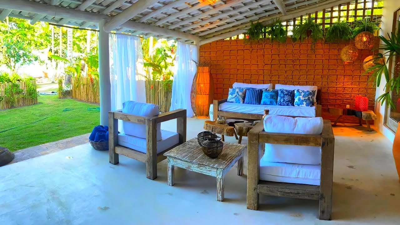 CASA RÚSTICA DE PRAIA COM MEZANINO