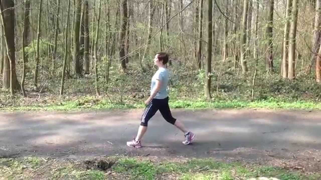 Jak se protáhnout před během, dynamický stretching