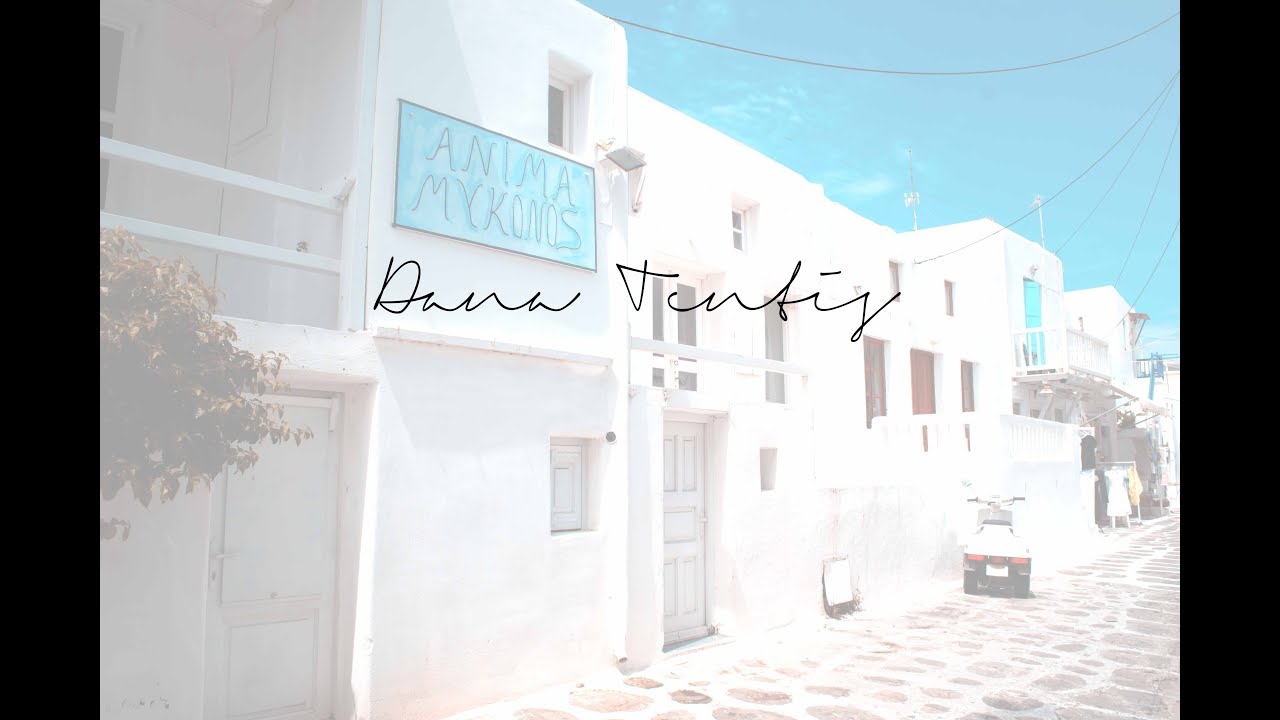 Creating signature logo with InDesign and adding the logo to picture with Photoshop