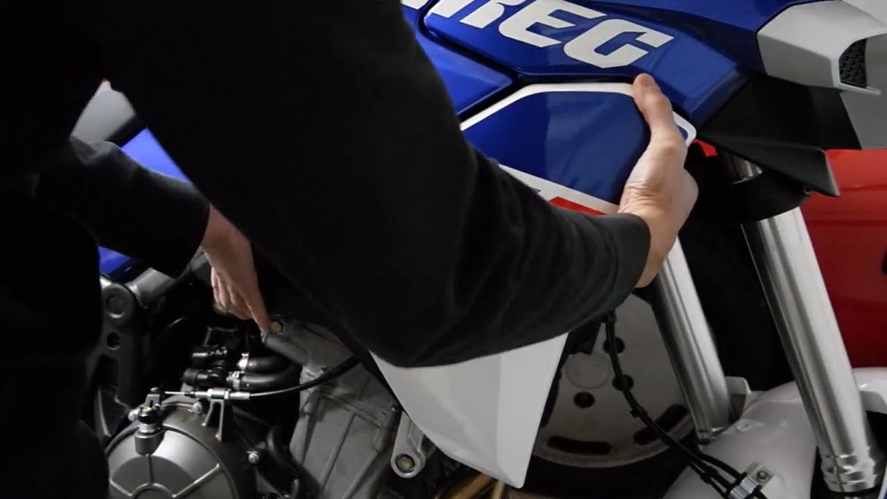 Tuareg 660 Fake Vent Delete (Part 2/6)