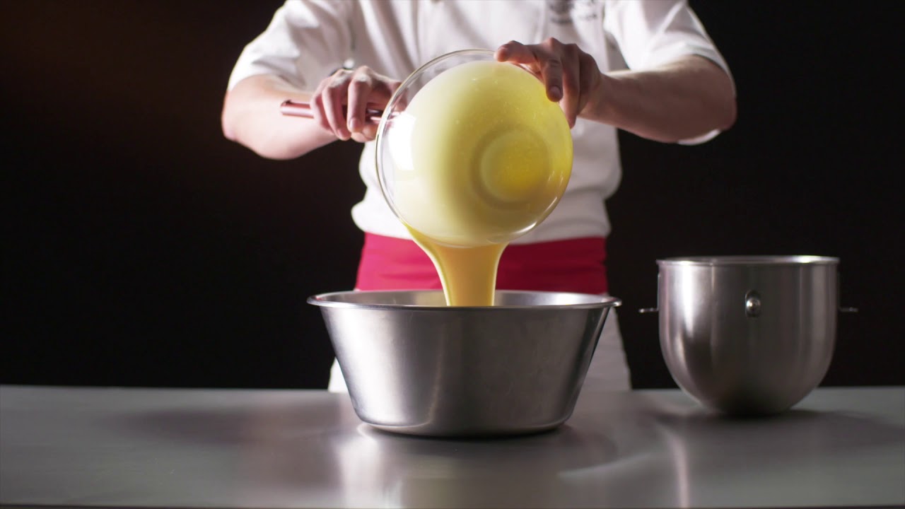 Chocolate Mousse with P&acirc;te &agrave; Bombe &ndash; The Essentials by L&rsquo;&Eacute;cole Valrhona