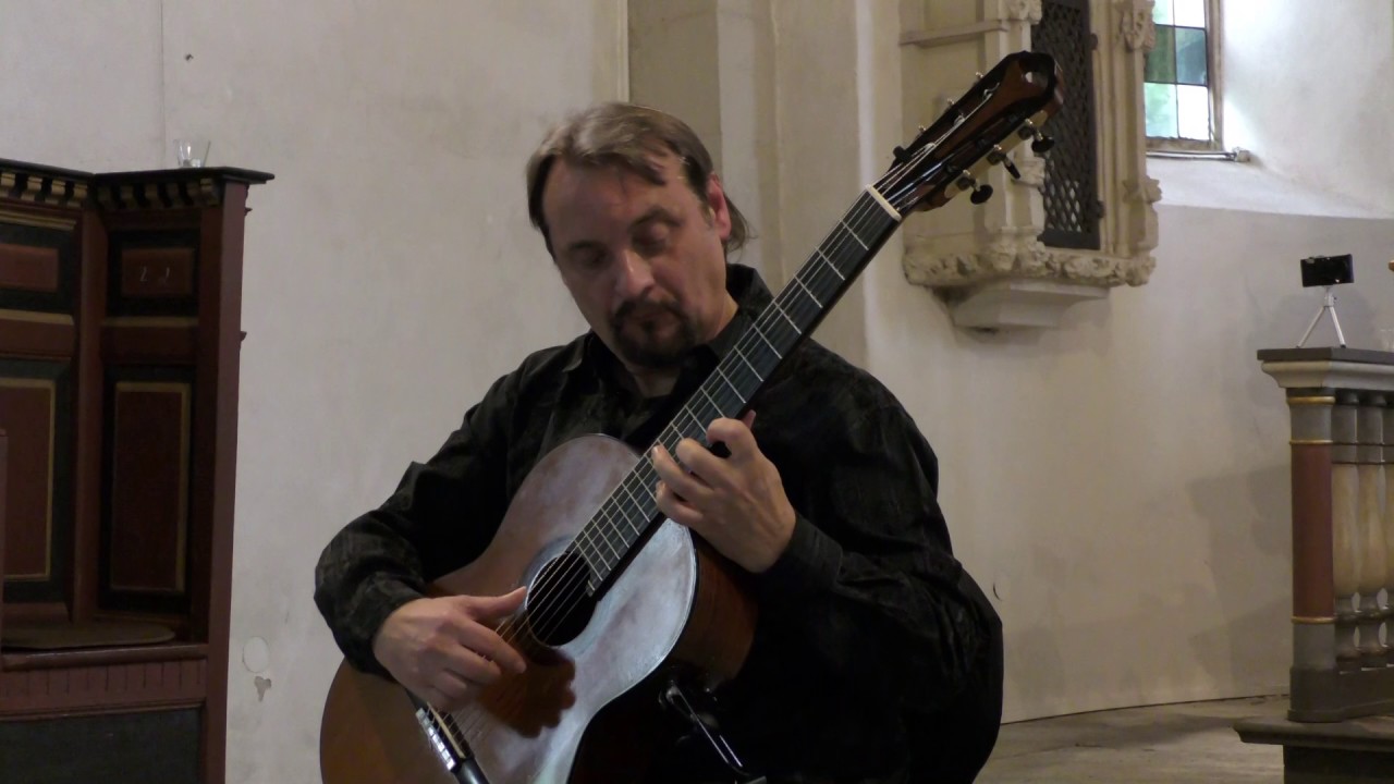 Jerzy Koenig performs Maxixa by A. Barrios