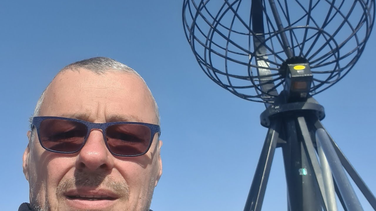 Road trip en solo et en bivouac jusqu'au Cap nord en juin 2023