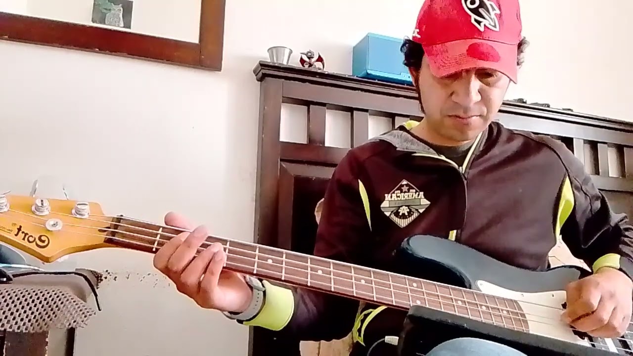 Otoño medieval - rata blanca - bass cover 