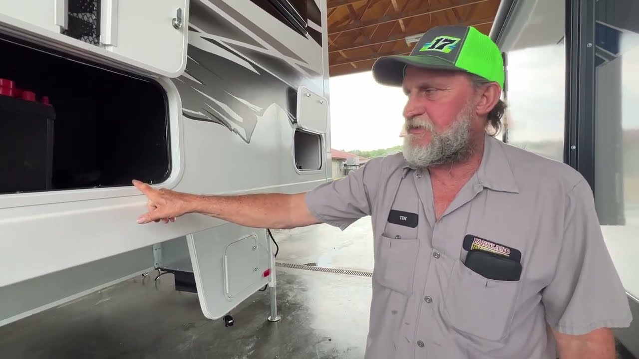 Virtual Walkthrough of the 2025 Lance 975 Truck Camper at Parkland RV Center