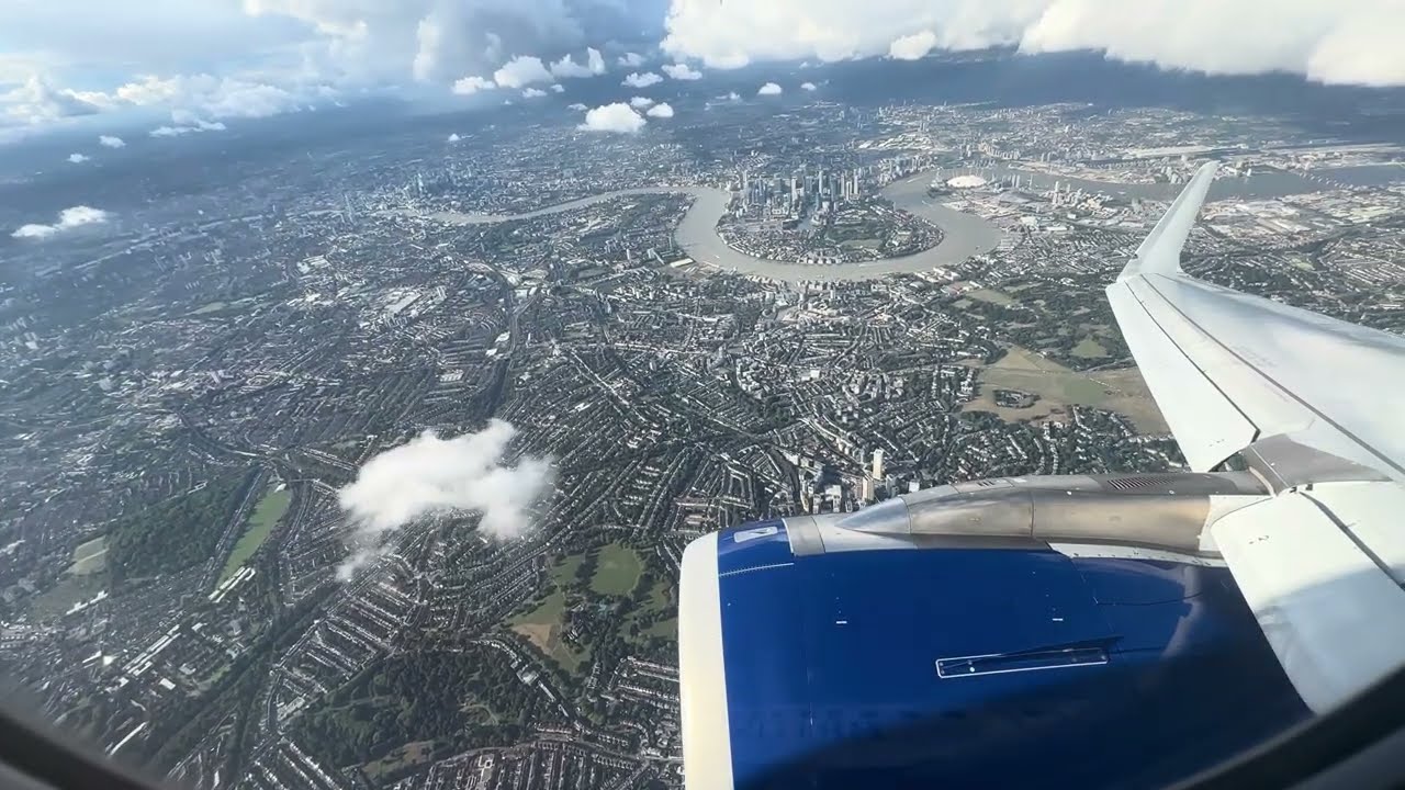 BA A320 - Beautiful Landing at London Heathrow with Great Views of City of London, Westminster