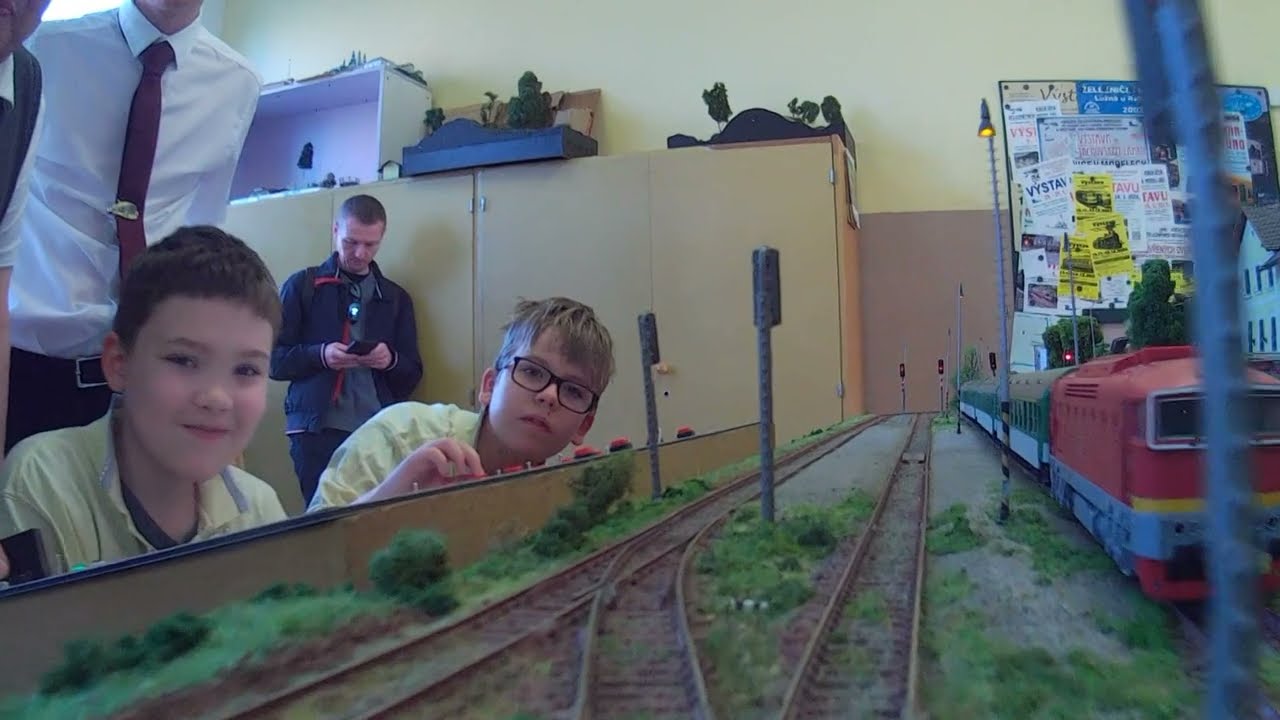 Video Fahrt auf der Modellbahnanlage des Modellbahn Zirkel in Tachov CD