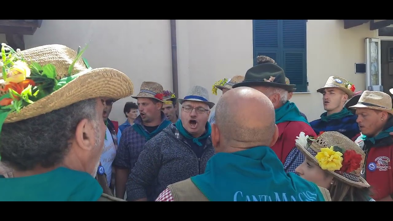 Gruppo Cantamaggio Alta Val Ceno canto d'osteria