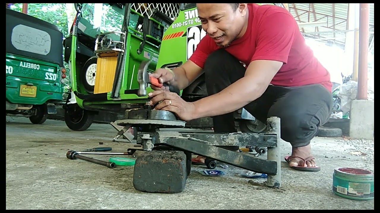 palit ball bearing and neddle bearing on tvs king deluxe Fi .