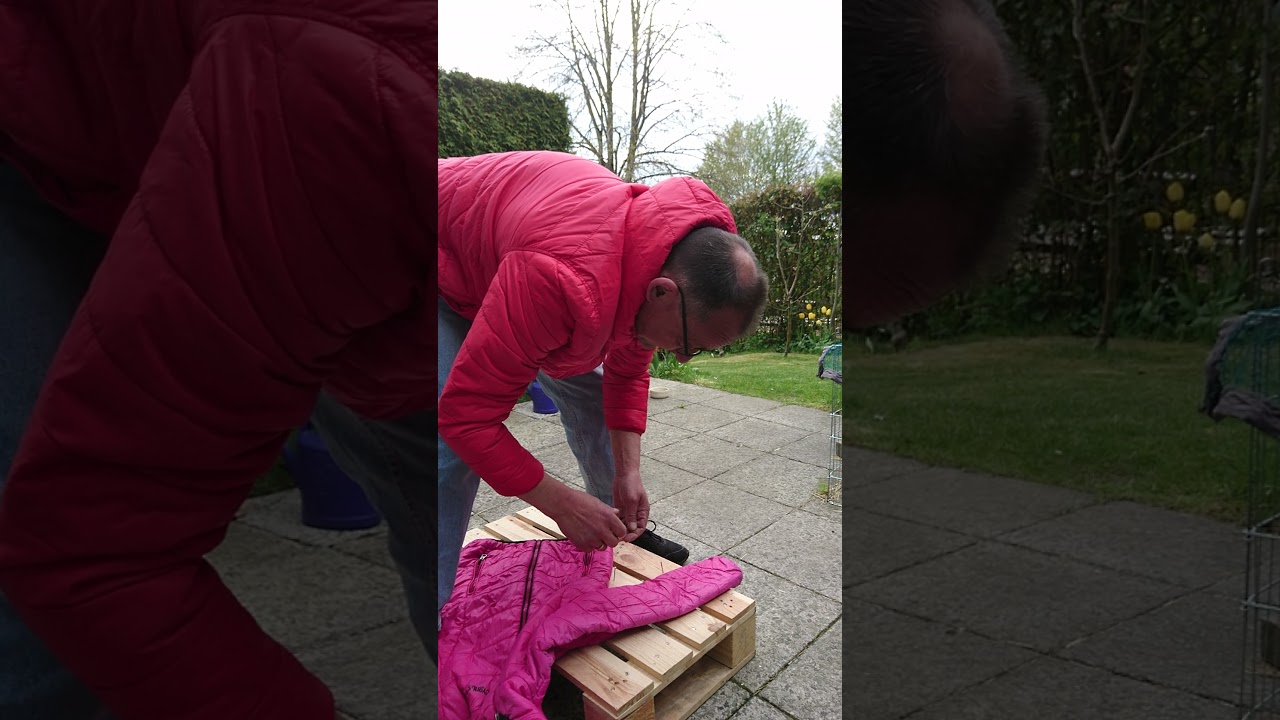 Teen Steppjacke, verblichen, kaputt, zerfetzt