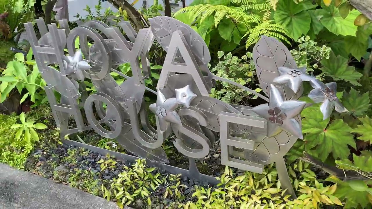 Walking tour of Botanic Gardens, Singapore ( 7 / 11 )