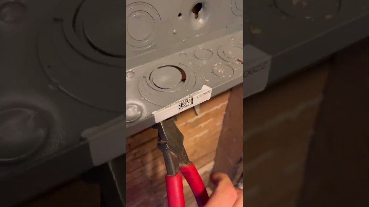 100amp Sub #electric #electricalwork #power #clean #construction #electricity #100 #amp #subscribe