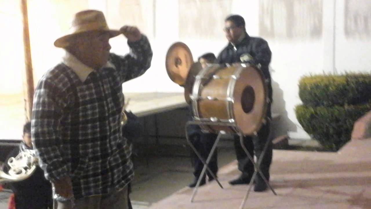 Tradicionales mañanitas con banda de viento