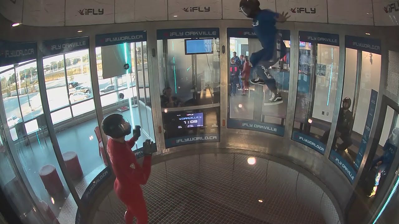Sit flying practice in the wind tunnel