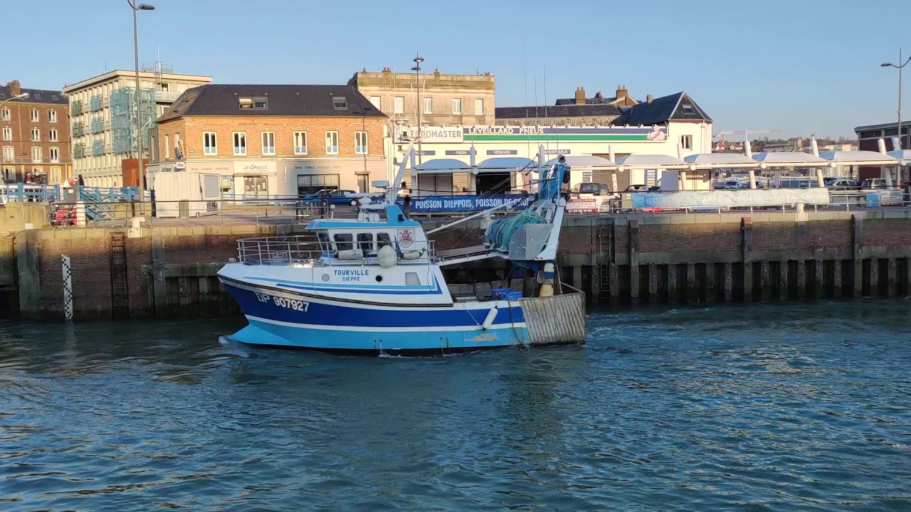 Le pont levant Jehan Ango à Dieppe - Normandie #dieppe #normandie #pont # bateau