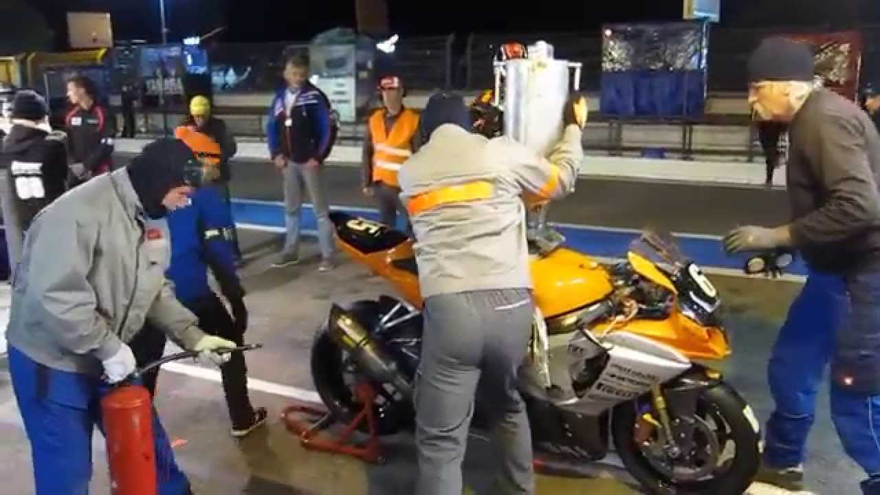 Bol d'Or 24h 2015 pit stop by Motobox Kremer Racing #65, FIM Endurance