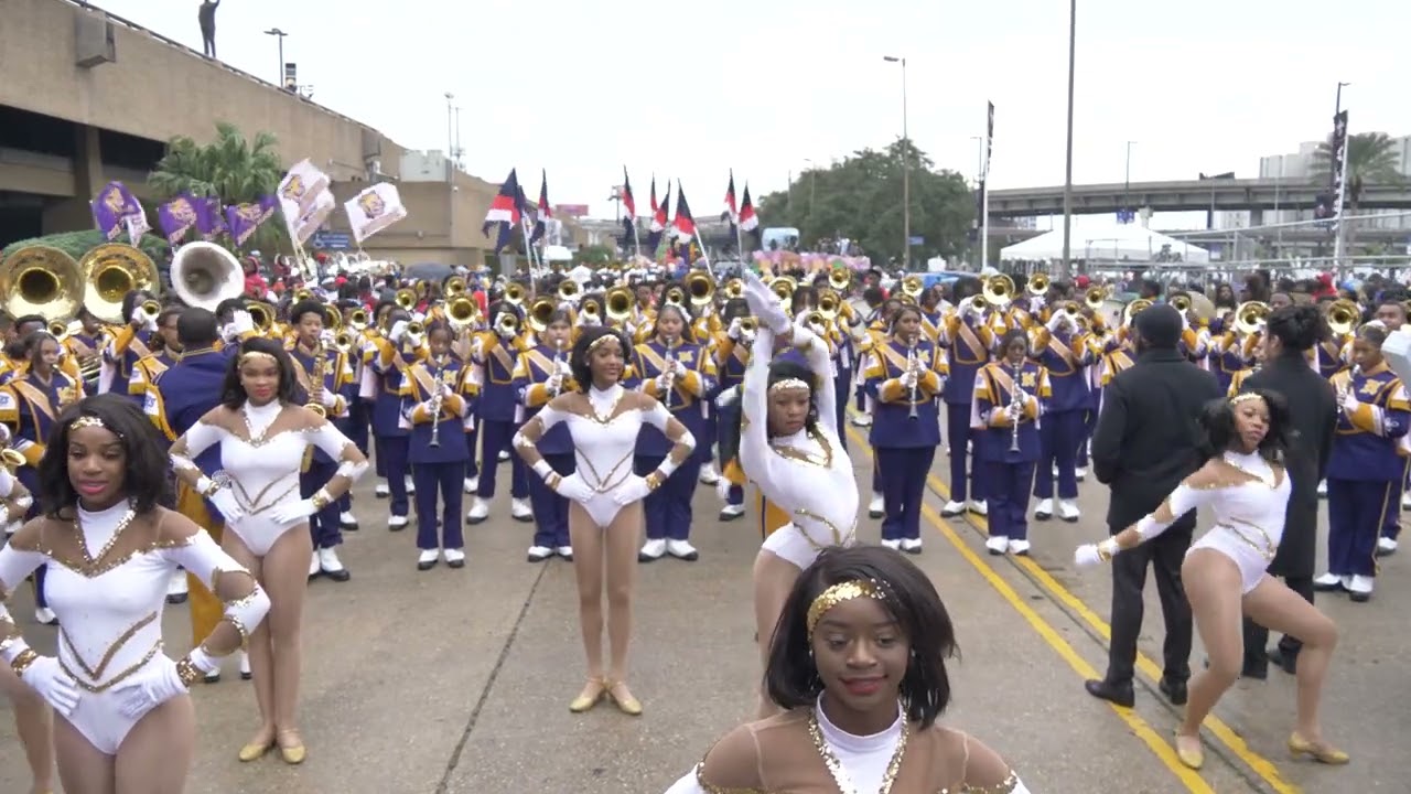 Edna Karr vs. Mcdonogh 35 {Bayou Classic Parade 2023}