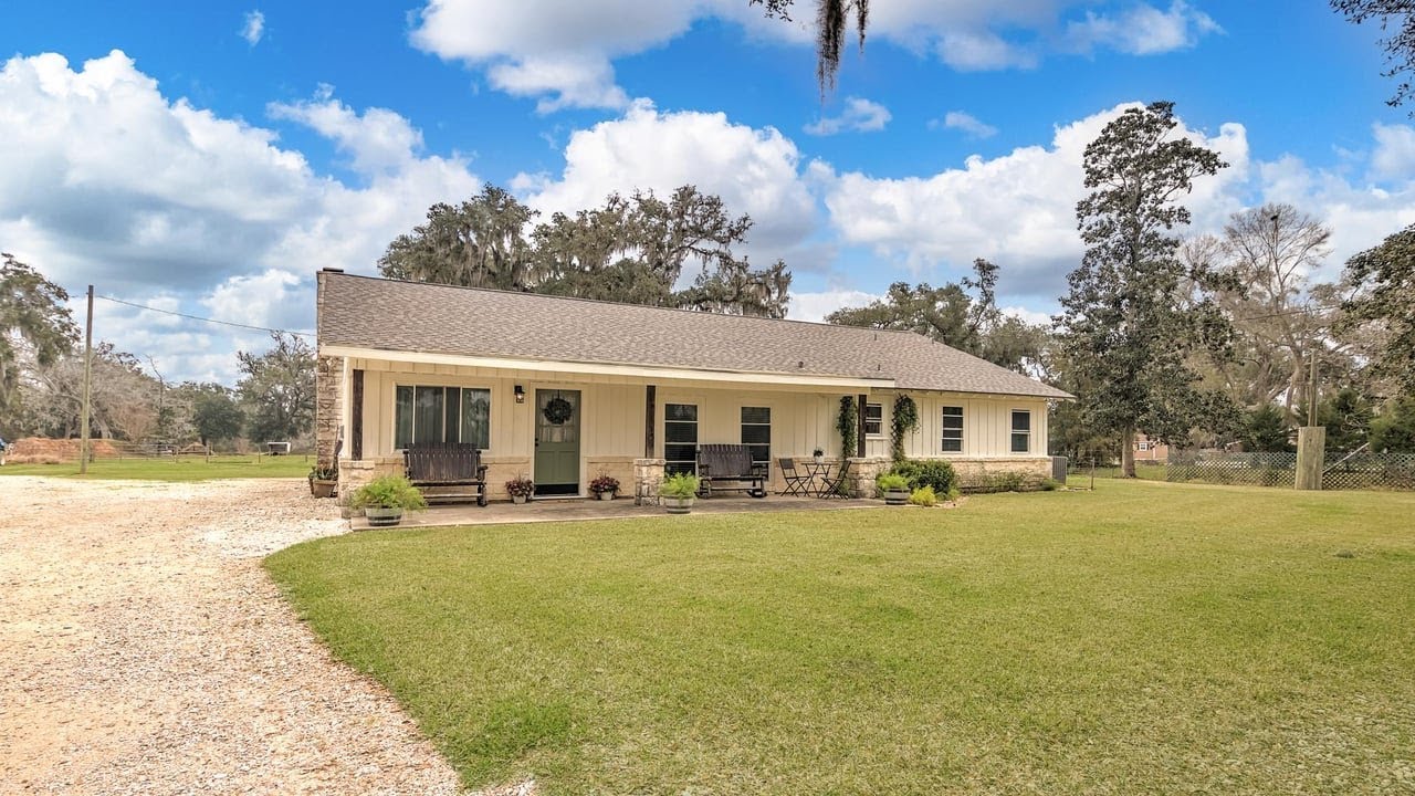 3570 County Rd 345, Brazoria, TX