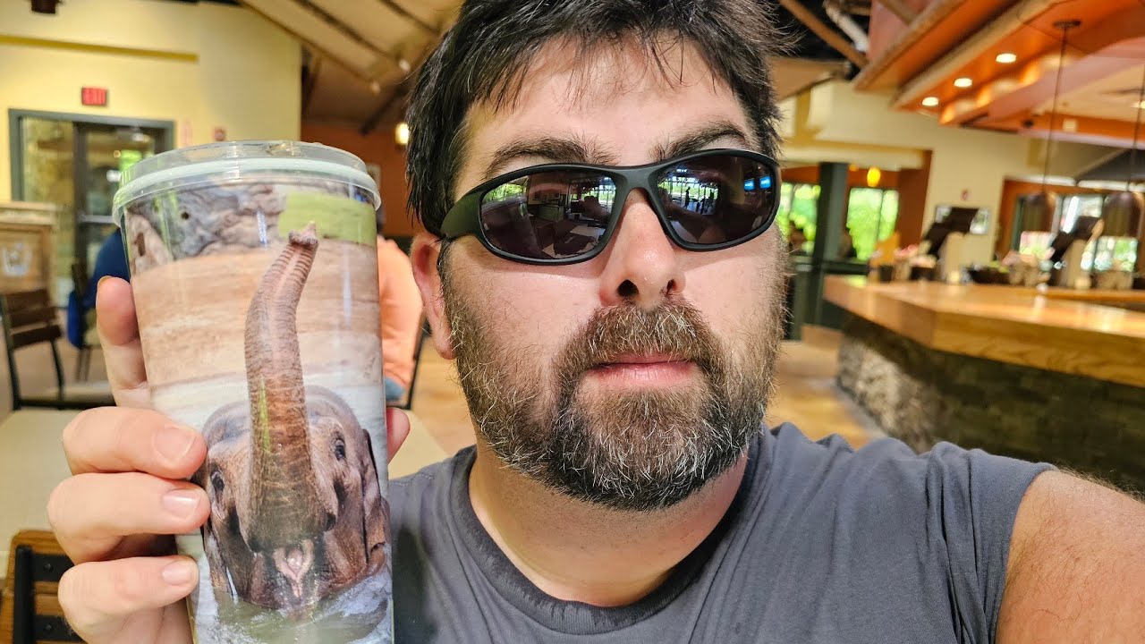 Cincinnati Zoo 2025 - Celebrating 150 yrs! | Having Lunch, Shopping NEW Merch!
