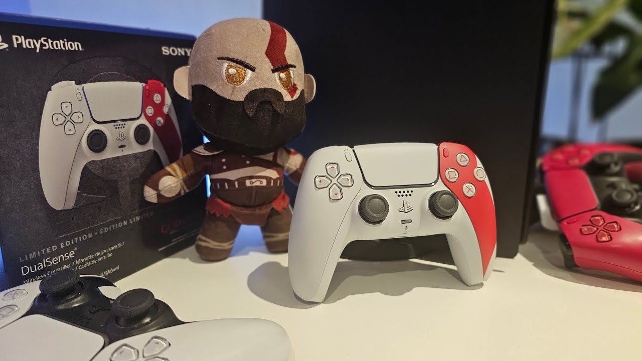 Unboxing the God of War 20th Anniversary Limited Edition Dualsense Controller. 