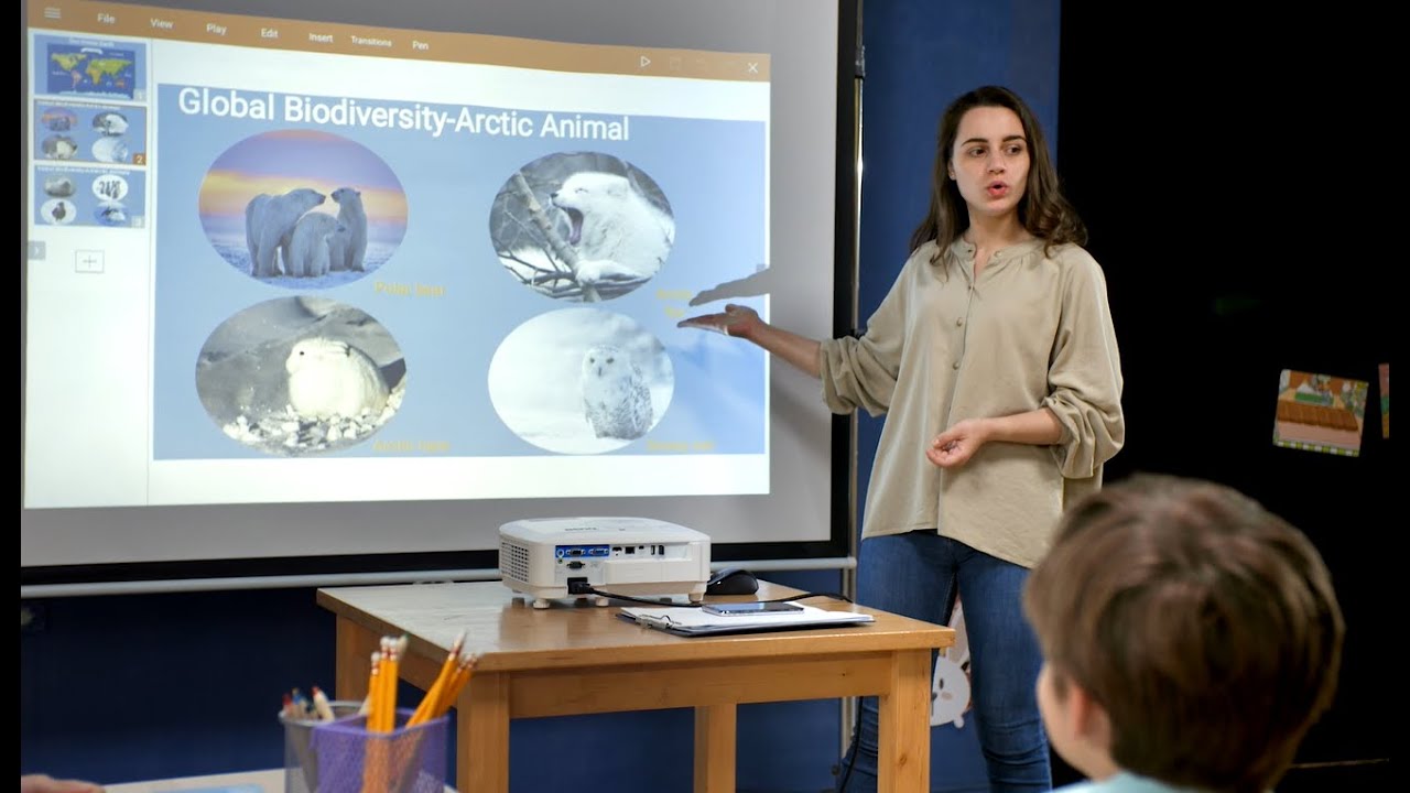 BenQ Smart Projector for Classroom