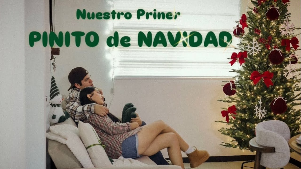 Decoramos por primera vez nuestro PINO de NAVIDAD 🎄🎅🏻☃️ 