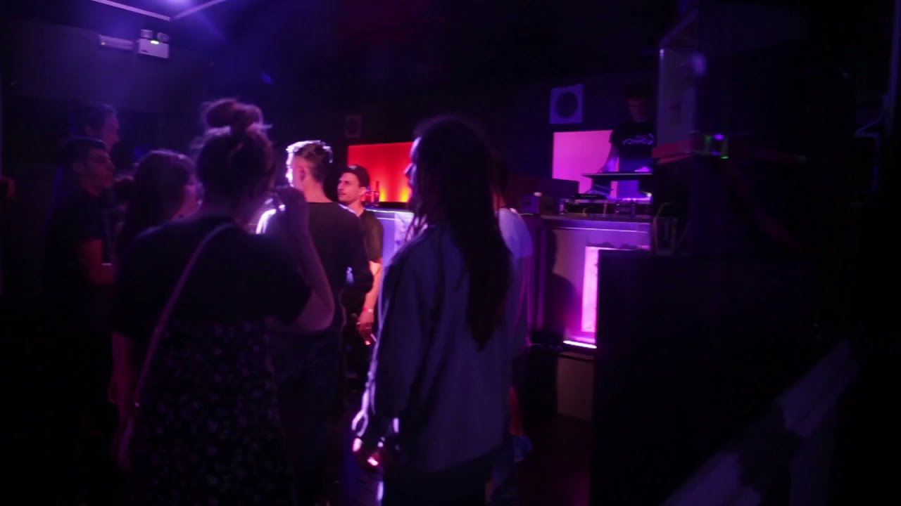 SydneyDJs ~ Party Gig