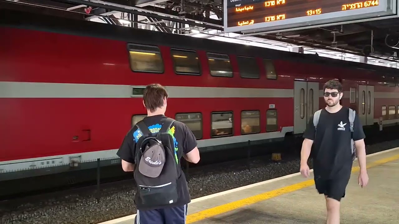 4 Minutes Trainspotting at Tel-Aviv HaShalom Railway Station