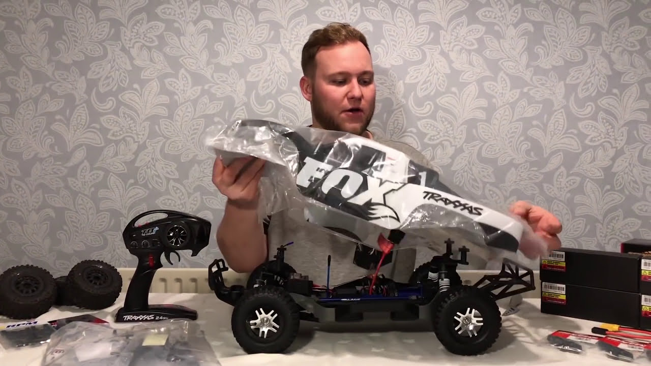 Traxxas Slash 4x4 FOX Edition Unboxing & Best Cheap Upgrades