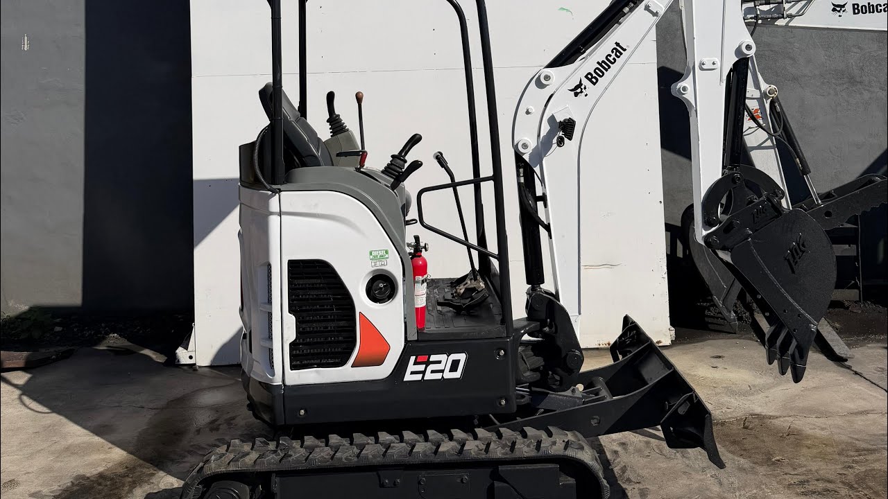 2018 Bobcat E20 Mini excavator  Item SKU: 320104