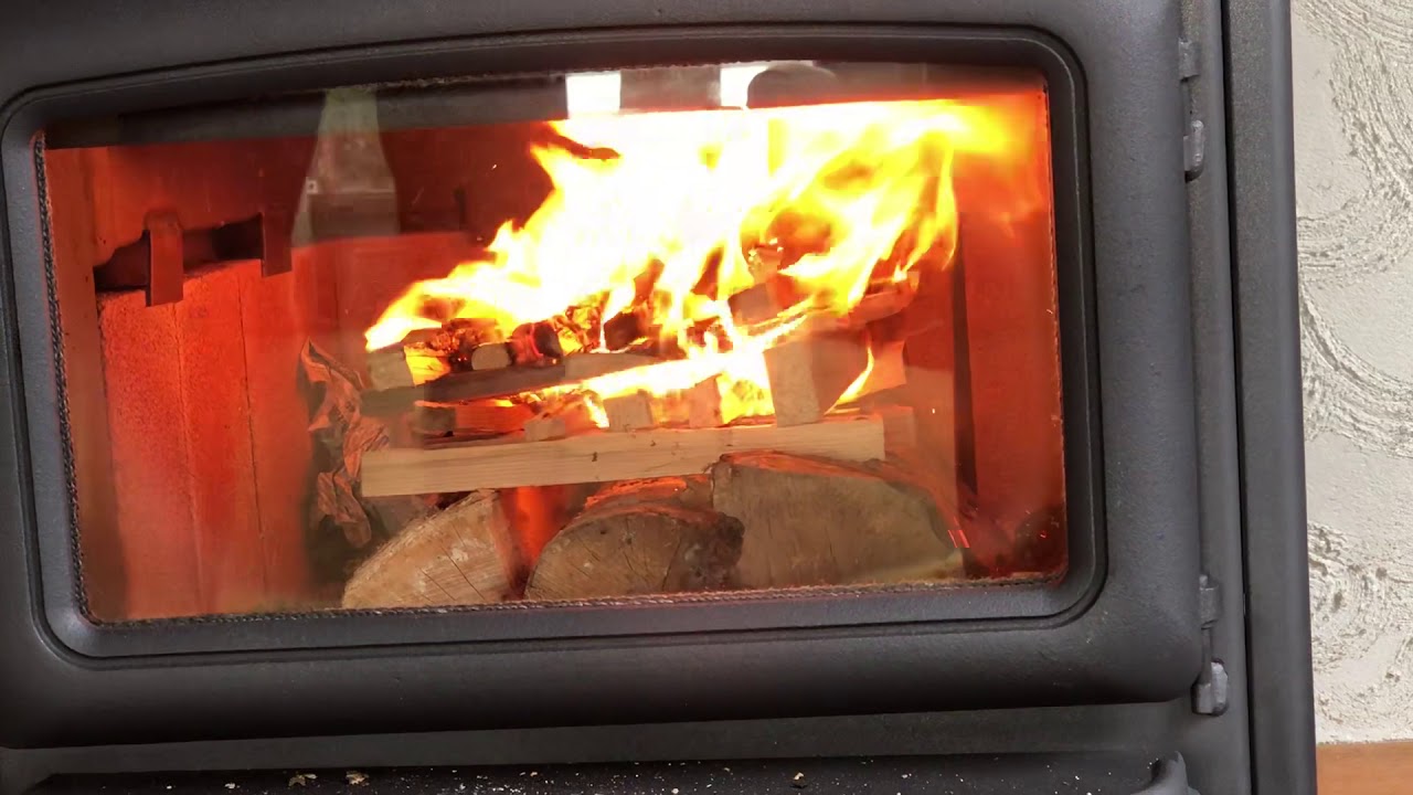 Top-down fire starting method in a Pacific Energy Summit wood stove