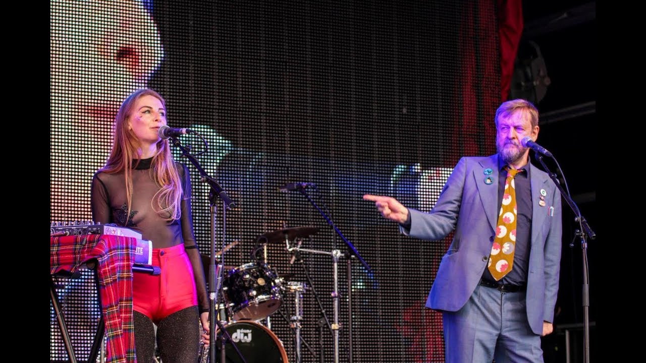 BMX Bandits  Serious Drugs Live (Party at the Palace)