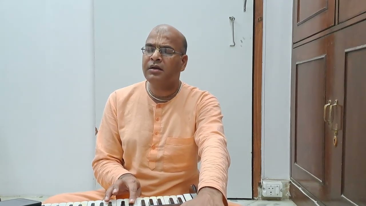 Bhakti sangit by swamijee Student Of pt kishore banerjee