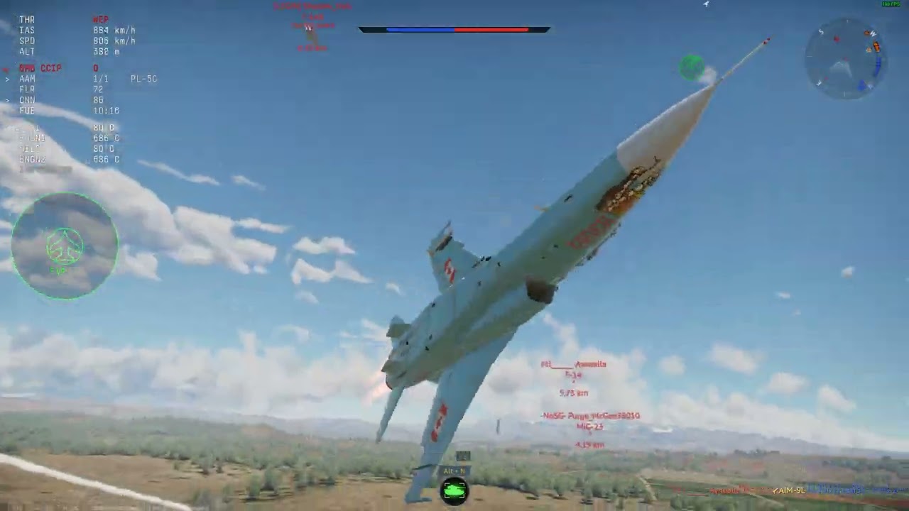 War Thunder testing critical damage mechanic in air and getting surprisingly decent shots