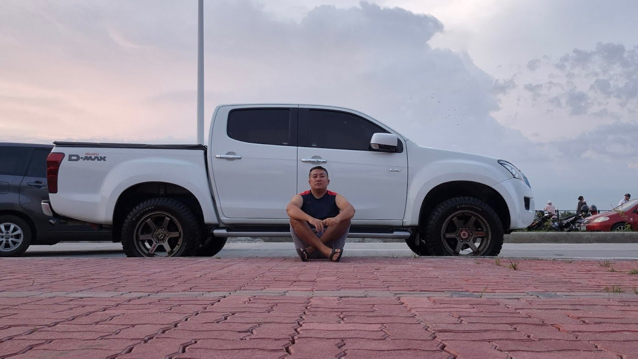 Замена батарейки в брелке ключа для ISUZU D-MAX