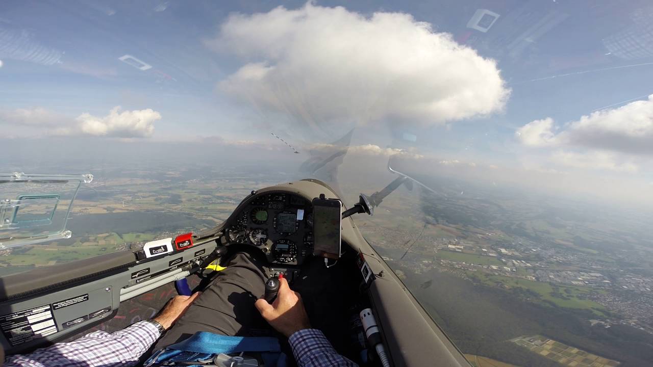 Flug mit ASH 26E Teil 3