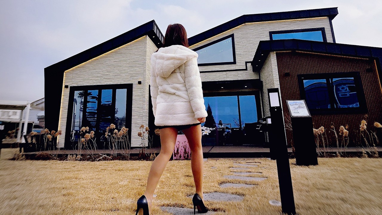 여기서 살까? 딱 24평 실용적인 1억대 주택! 매일 매일이 캠핑이고 파티인데! 1층 24평 2층 4평 뉴하우징홈의 야심작 고급스러운 카페 같은 퀄리티 NH-8002 전원주택