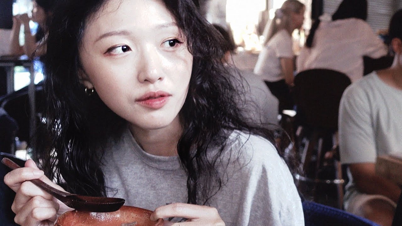 무기력한 30대 여성은 서울의 밤 어디로 향하는가