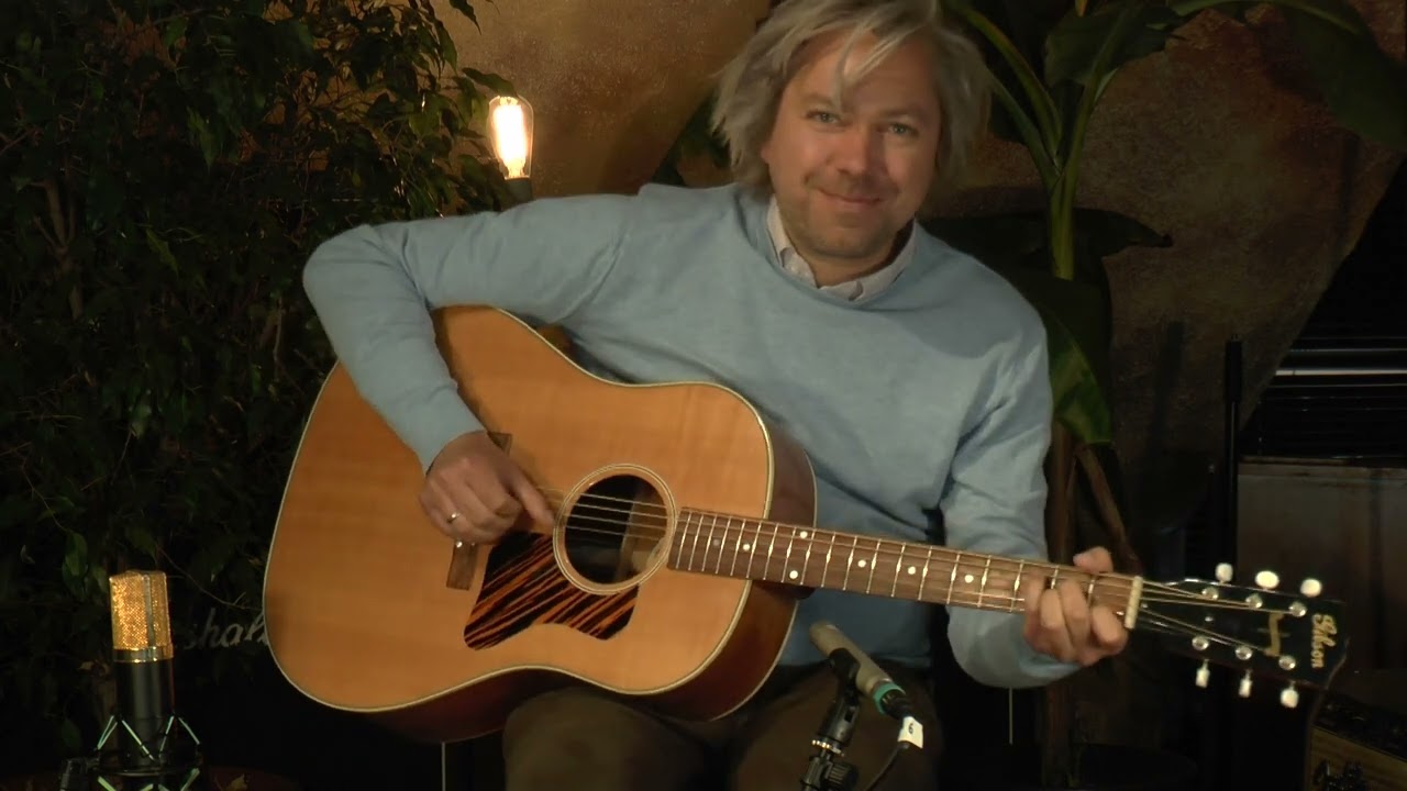 Gibson J-35 from 2013 presented by Vintage Guitar Oldenburg and Tobias Hoffmann