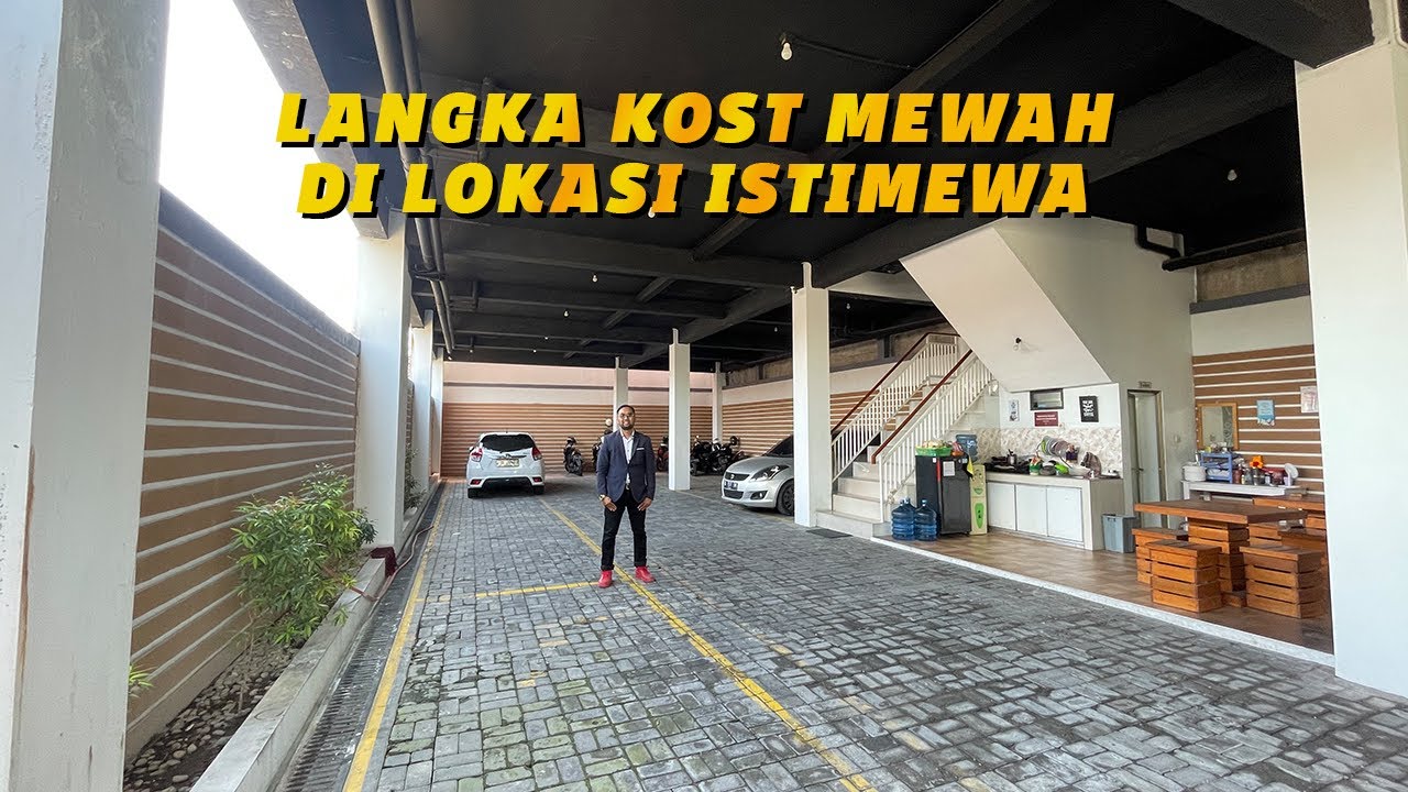 DIJUAL KOST MEWAH EKSLUSIVE 3 LANTAI DEKAT KAMPUS UMY JOGJA AKSES MUDAH CARPOT LUAS BISA 10 MOBIL