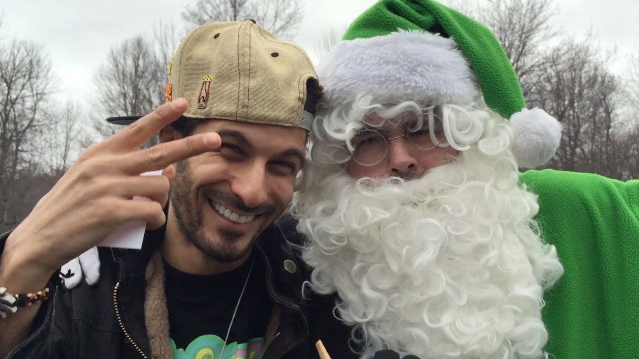 Santa Chrons 4/20 in Montreal