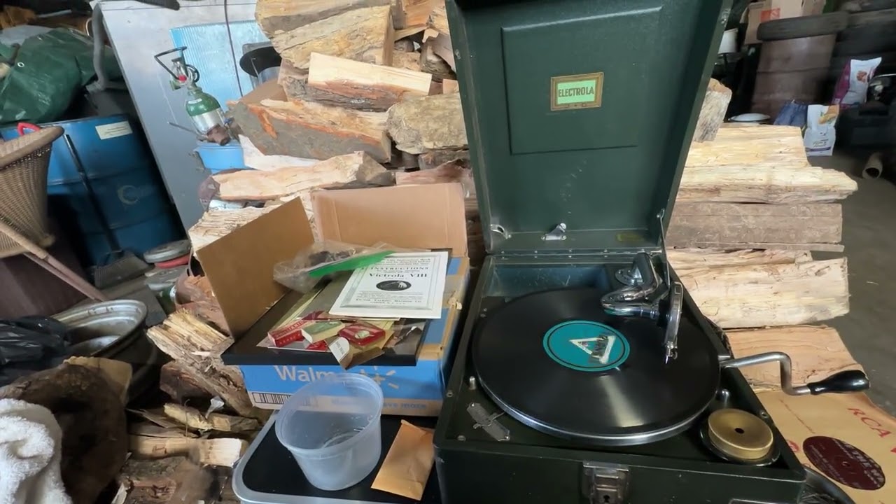 surprise gift of cool phonograph stuff from Charles 😀