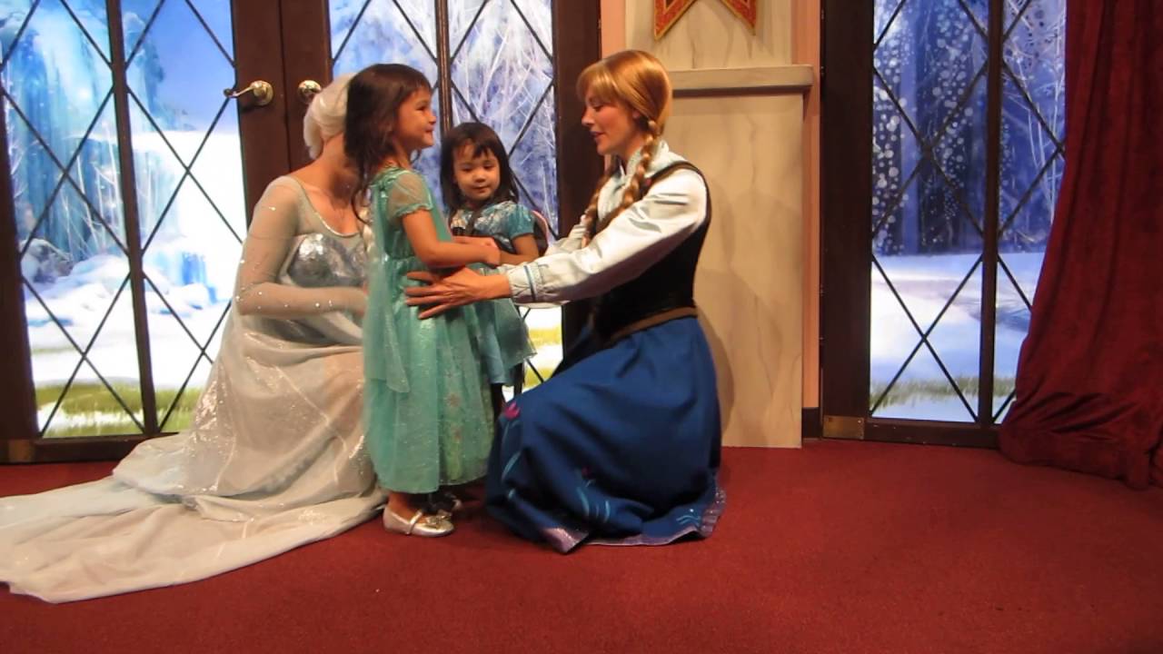 Elsa & Anna meet Jewels & Clarity