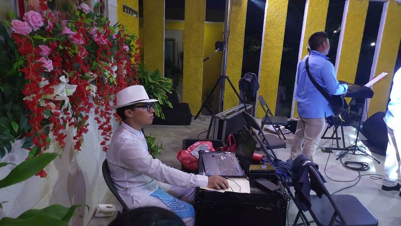 Orquesta Miguel Colli-jarana el chiquito koi koi Cancún 